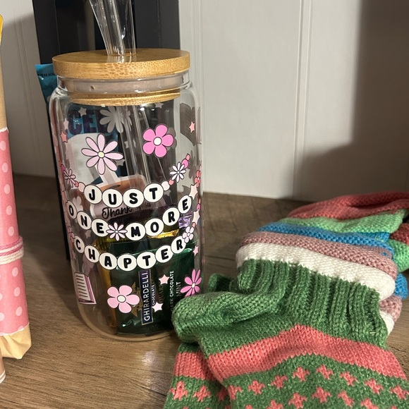 🌶️SPICY Blind date with a book Sports Romance gift Box. Ready to gift! - Picture 4 of 8